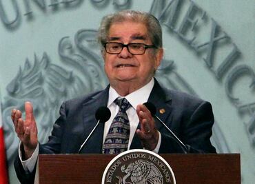 Educación, único camino a la mejoría: Miguel León-Portilla