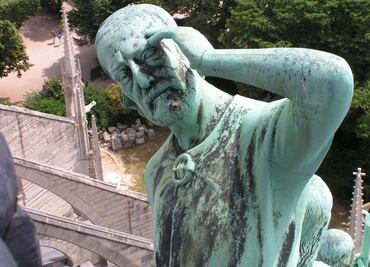 Recurren a arquitecto muerto hace 140 años para restaurar Notre Dame