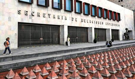 Lamenta México decisión de Perú de reducir relaciones diplomáticas