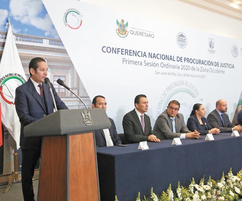 En la primera sesión ordinaria de la Conferencia Nacional de Procuración de Justicia, el gobernador queretano dijo que los tiempos que vive México demandan nuevas respuestas institucionales en seguridad y justicia. Foto: