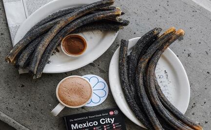 Churros "de muerto" negros y malteada de calabaza, un antojo imperdible