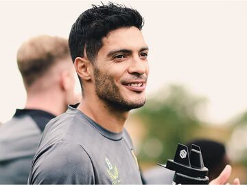 Raúl Jiménez reaparece con los Wolves, pero pierden ante Tottenham