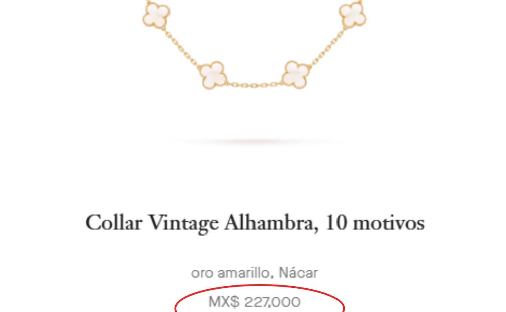 Precio del collar que portaba la alcaldesa de Acapulco (27/10/2025). Foto: Captura de pantalla