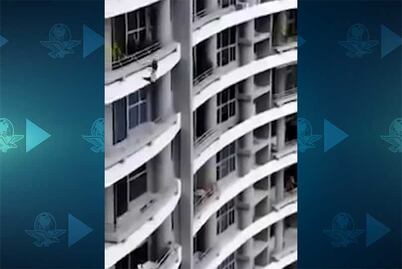 Mujer cae desde piso 27 y muere por tomarse una selfie