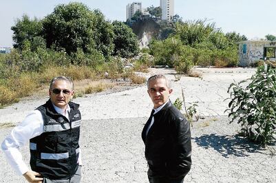 Antenas, podrían ser problema clave en deslaves: Mancera