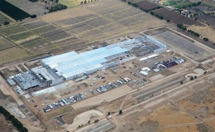 Se coloca la primera piedra de la nueva planta de Pirelli