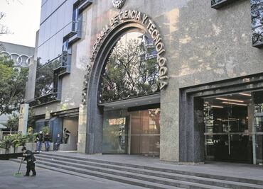 Termina “persecución” contra cinco científicos