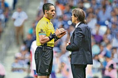 Quejas de más por el arbitraje