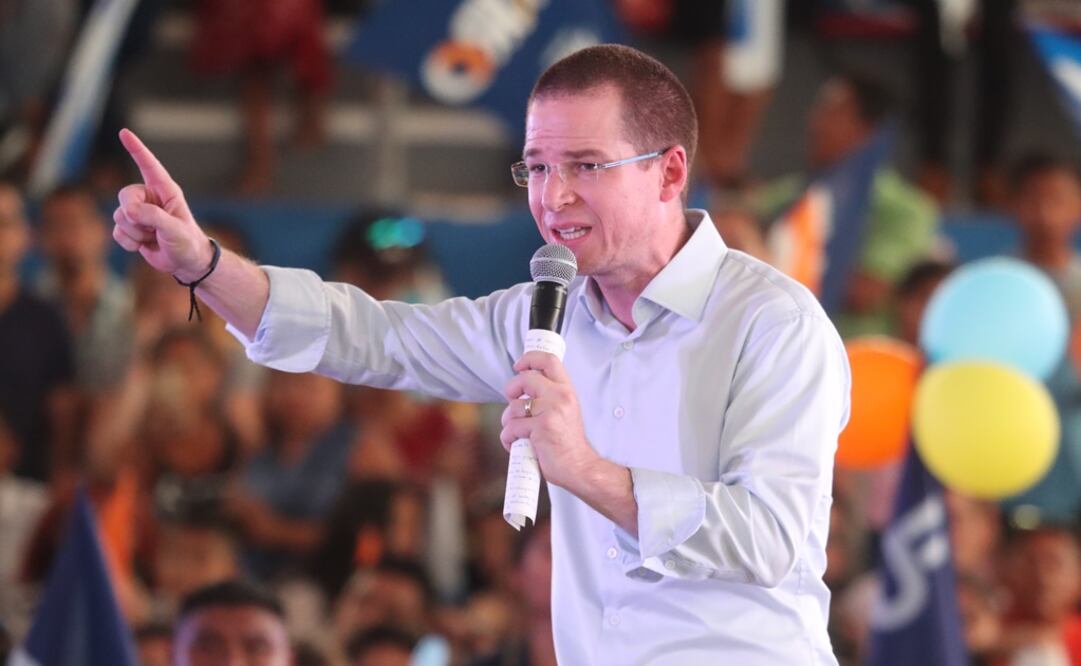 Ricardo Anaya, candidato del PAN y de la coalición “Por México al Frente” a la presidencia de la México durante mitin en el Polideportivo del municipio de Solidaridad, Playa del Carmen. (FOTO: ARIEL OJEDA. EL UNIVERSAL)