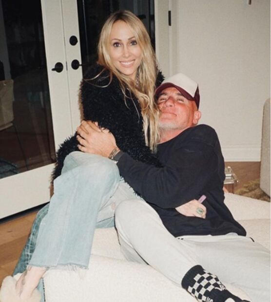 La pareja se comprometió a solo seis meses de haber iniciado su romance. Foto: Instagram