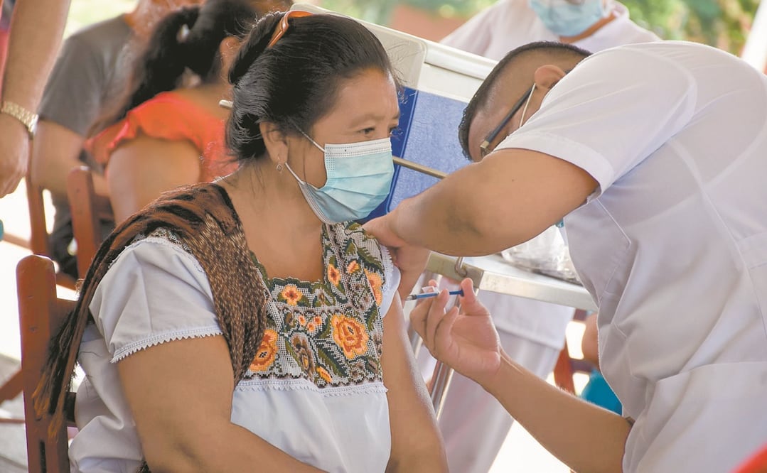 Prevén concluir plan de vacunación en octubre. Foto: MICHEL BALAM. CUARTOSCURO