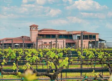 ¿Cuál es el menú de Latitud 32, un restaurante en Valle de Guadalupe?