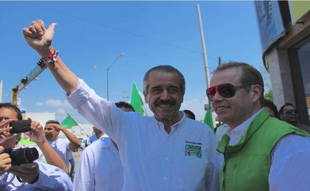 Arturo Escobar en apoyo a campaña de volanteo "Crucero Verde" de José Ángel Córdova. Foto: Xóchitl Alvarez / EL UNIVERSAL