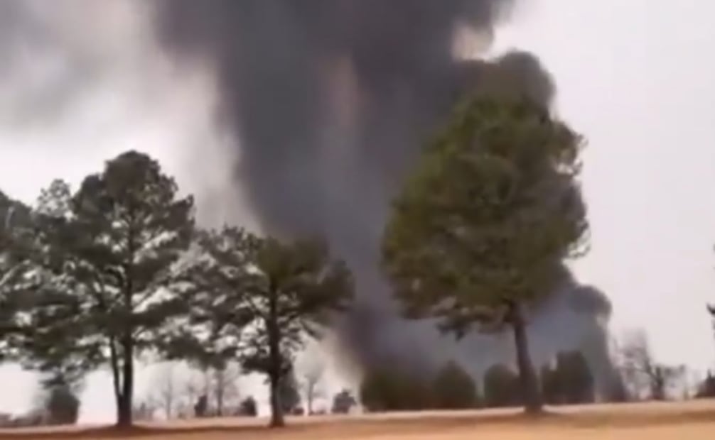 Jet privado Cessna Citation II se estrelló y se incendió en la pista del aeropuerto de Statesville, Carolina del Norte. Foto: Captura de pantalla
