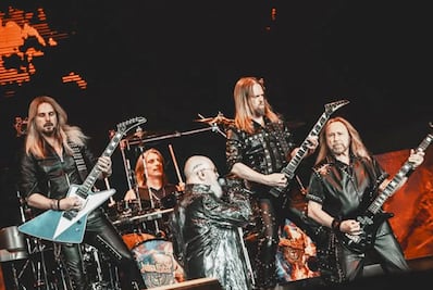 Judas Priest arma comunión rockera