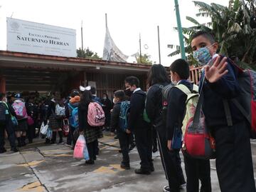 ¡Entusiasmados! FOTOS: así va el regreso a clases en escuelas de CDMX