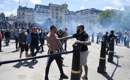 Antirracistas y extrema derecha se manifiestan en Londres en tenso ambiente