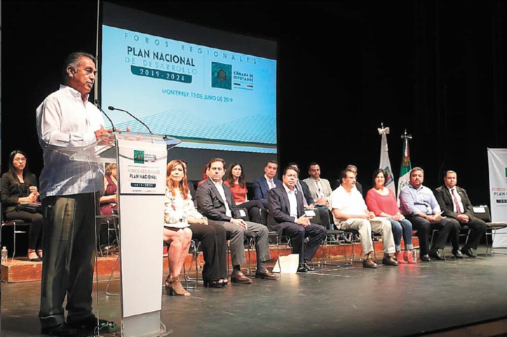 Jaime Rodríguez Calderón inauguró el Segundo Foro Regional para el Análisis del Plan Nacional de Desarrollo 2019-2024. Foto: TOMADA DE TWITTER