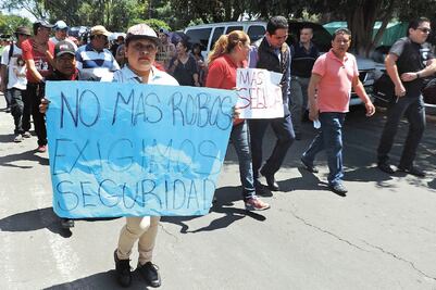 Marchan contra inseguridad en cercanías de la FES Iztacala