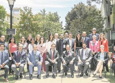 Ealy Ortiz presenta Instituto de Periodismo Científico