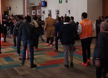 Dante Delgado llega a sesión de la Coordinadora Nacional Ciudadana