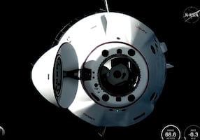 Misión Crew-12 se acopla con éxito a la Estación Espacial Internacional; sustituyen a tripulación por primera evacuación médica