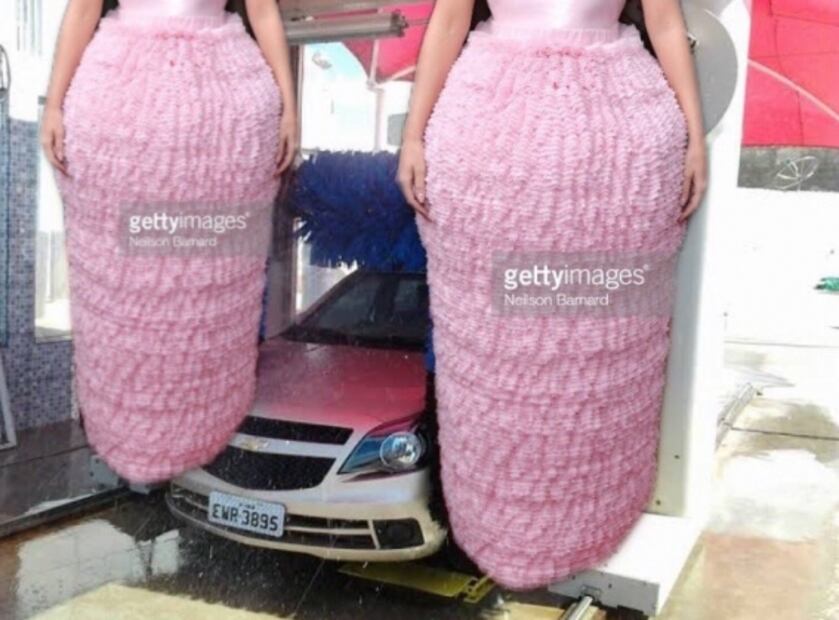 Katy Perry gana memes a su paso por los Grammy