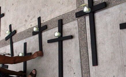 Lanzan cuatro cuerpos maniatados en carretera México-Nogales