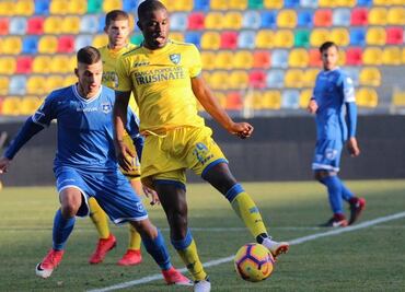 Joel Campbell en la mira del León