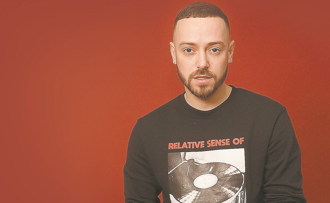 Planea un show acústico desde redes. Foto: BERENICE FREGOSO. EL UNIVERSAL