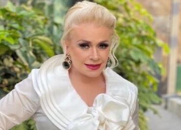 Laura Zapata entre los famosos que acudieron a la marcha a favor del INE: "son mexicanos luchando"