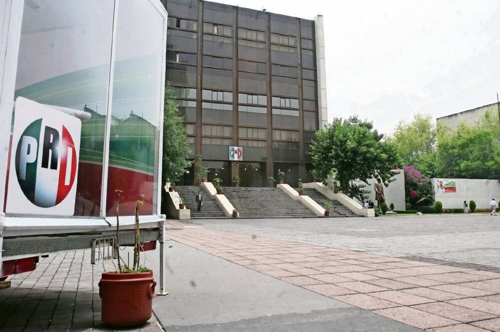 El gobierno federal, emanado del PRI, es de lo “más autoritario” que jamás haya tenido México, declaró el presidente nacional del PAN, Damián Zepeda. (ARCHIVO EL UNIVERSAL)