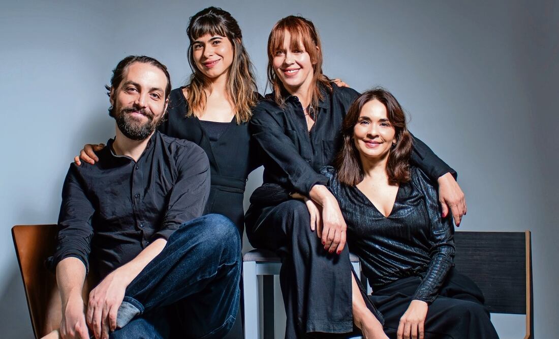 Pedro de Tavira, Sofía Espinosa, Mariana Gajá y Adriana Louvier conforman el elenco. Foto: Lobos Producciones