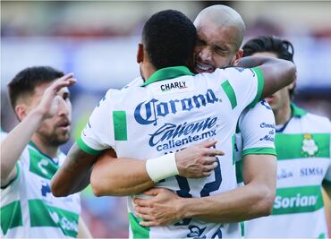 Santos se impone a Querétaro con golazo de Diego Valdés