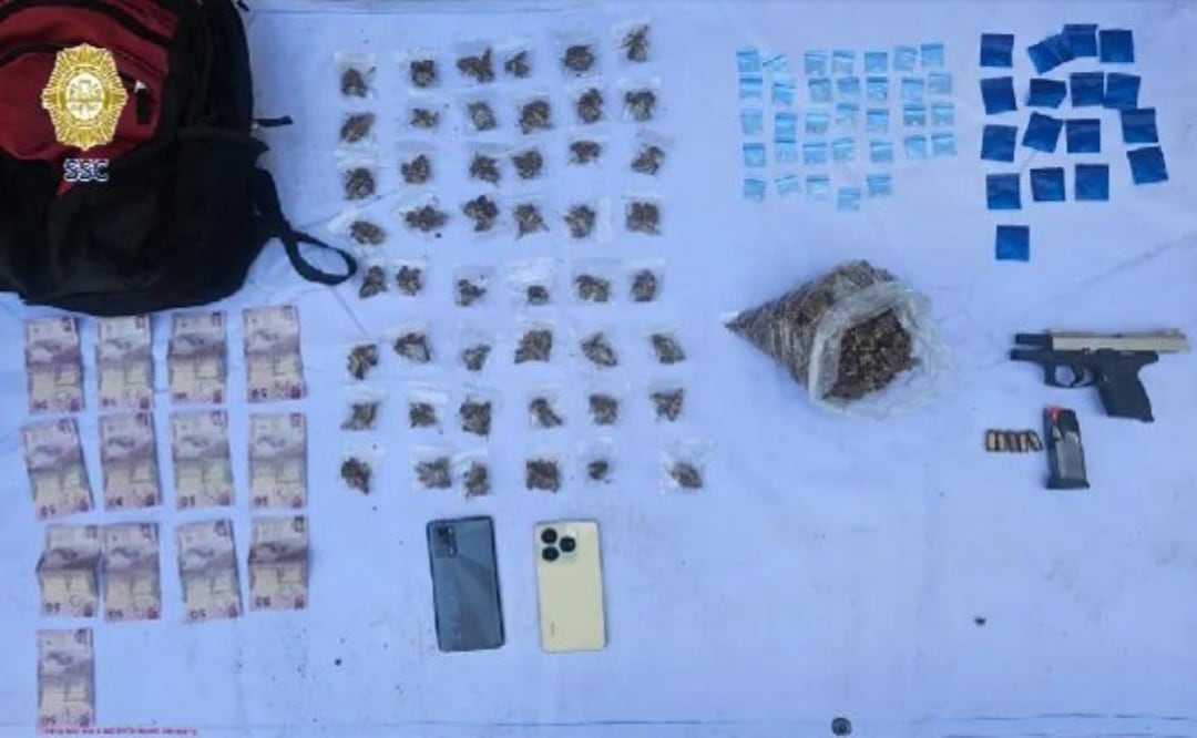 Detienen a hombre con droga y arma en la colonia Morelos; SSC asegura decenas de dosis y celulares. Foto: Especial