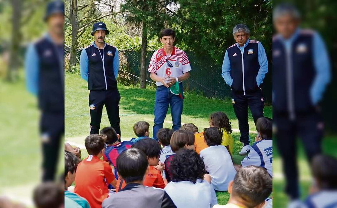 La formación de futbolistas se ha visto como negocio. Foto: Instagram