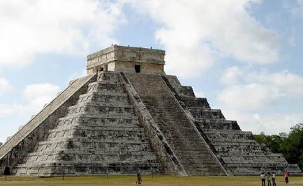 The looting of ancient Mayan objects by Edward Herbert Thompson
