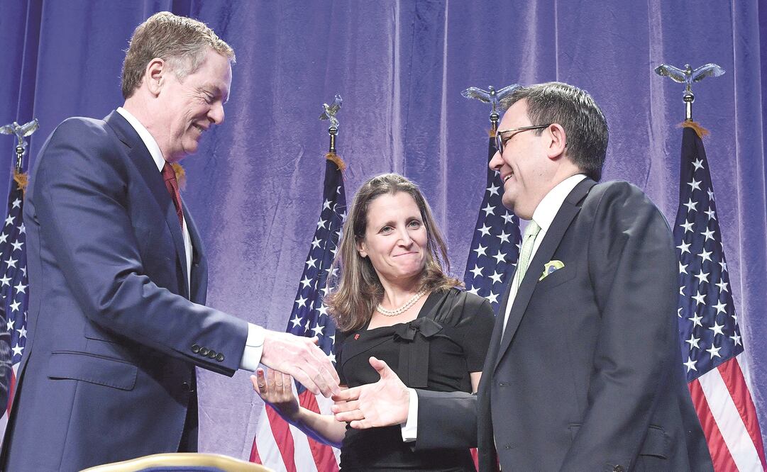 Robert Lighthizer, de EU: Chrystia Freeland, de Canadá, e Ildefonso Guajard o, de México, antes de iniciar la primera ronda de renegociación del TLCAN. (LENIN NOLLY. EFE)