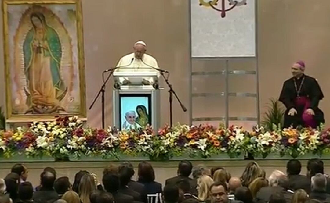 “The best investment is in people and families,” Pope Francis said. (Photo: El Universal)  