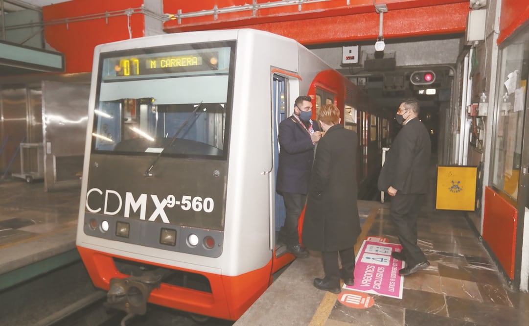 Reactivan la operación emergente de las líneas 4, 5 y 6 con un sistema que no permite visualización de los convoyes; sólo por voz se puede saber dónde está y comunicar a los operadores con el centro de mando. Foto: Valente Rosas. EL UNIVERSAL