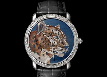 Cartier pinta su pantera con fuego en un nuevo reloj