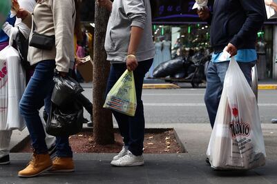 Bolsas de plástico: Estos son los problemas que genera su prohibición