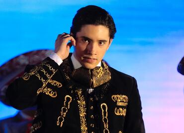 Alex Fernández se acaba de comprometer y ya quiere ser un papá joven