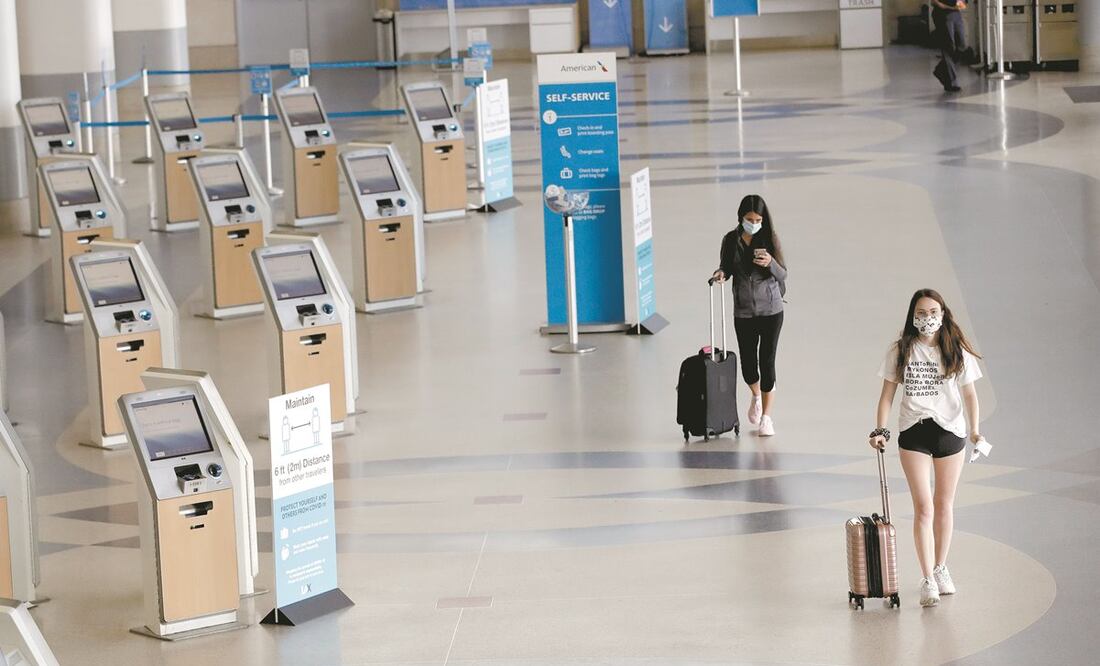 De acuerdo con la IATA, las firmas aéreas cuentan con el capital para operar sólo por tres meses. Foto: MARCIO JOSE SANCHEZ. AP