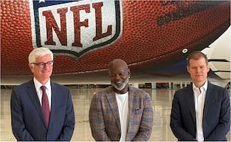 Emmitt Smith celebra en México el crecimiento internacional de la NFL 