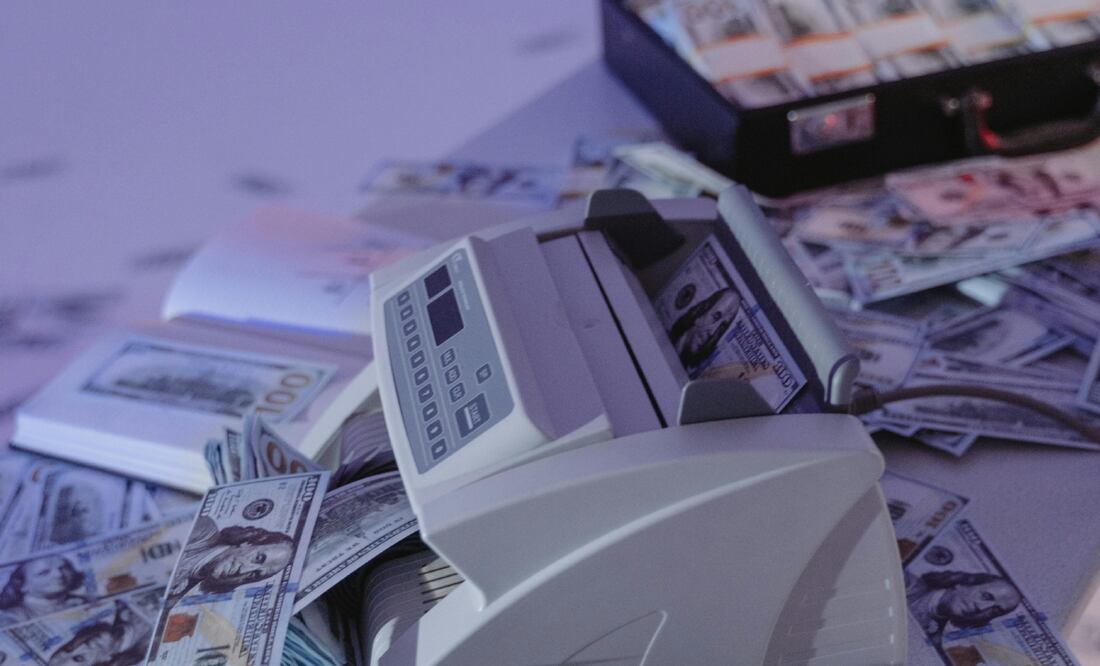 La guía busca ayudar a combatir las amenazas que representan el lavado de dinero, el financiamiento del terrorismo y otras actividades financieras ilícitas, que también abarca a las provenientes de organizaciones de narcotráfico, organizaciones terroristas extranjeras y estafadores. Foto: Pexels