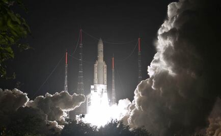 Lanzan Ariane-5 con satélites de telecomunicaciones