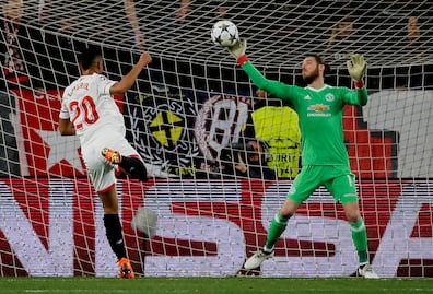 Sevilla y Manchester United empatan sin goles en la ida de los octavos de final