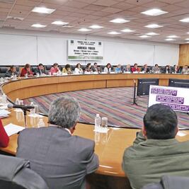 PAN y Morena chocan por reforma educativa