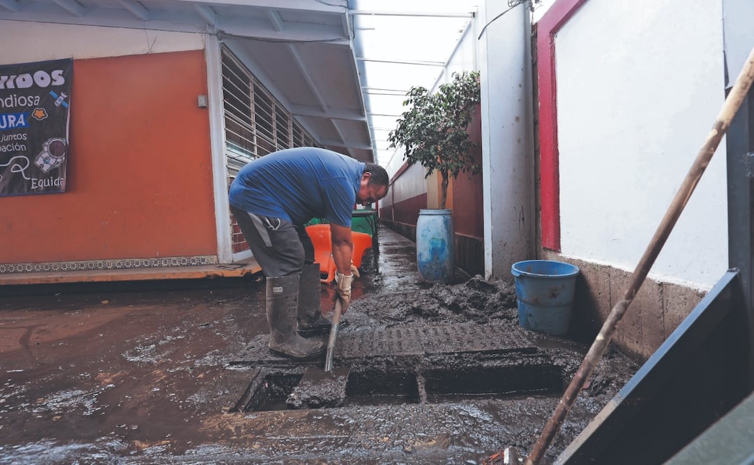 Lluvias en Toluca dejan a 15 colonias bajo el agua. Foto: de Alejandro Vargas. El Universal